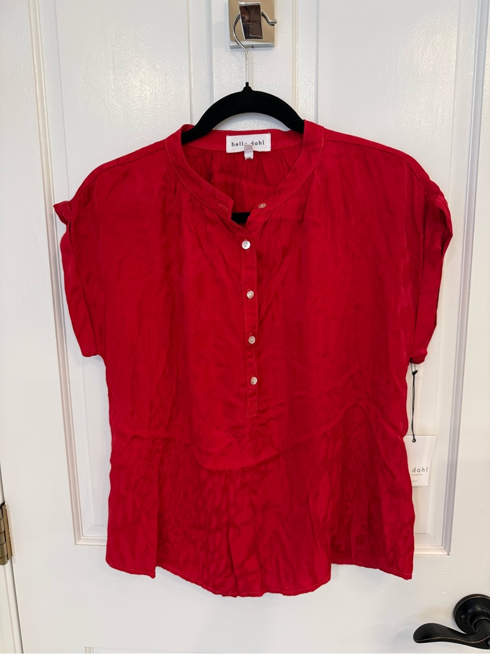 Bella Dahl Vibrant Red Short-Sleeve Button-Front Blouse NWT - Picture 2 of 7